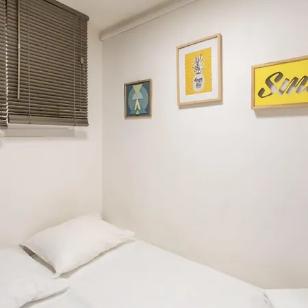 Waverly Furnished Flat Διαμέρισμα Νίκαια