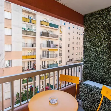 Waverly Furnished Flat Νίκαια